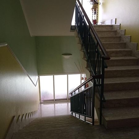 Bed and Breakfast Montagne Rocciose Frascineto Exterior foto