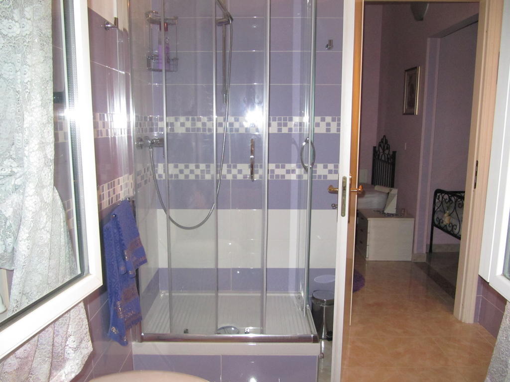 Bed and Breakfast Montagne Rocciose Frascineto Zimmer foto